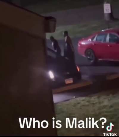 Omg. Malik sucked his d!ck