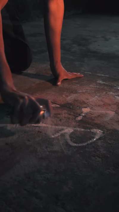 I recreated the &ldquo;Riddles, Riddles, Everywhere &ldquo; scene from the batman