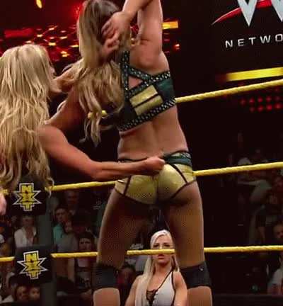 "Don't go, Tenille !"