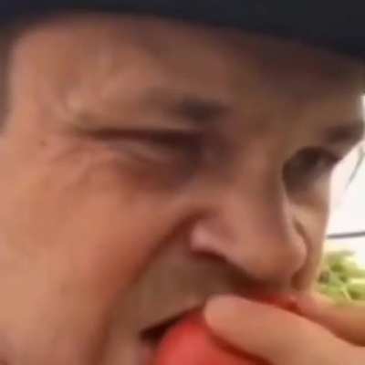 &Eacute; tomate