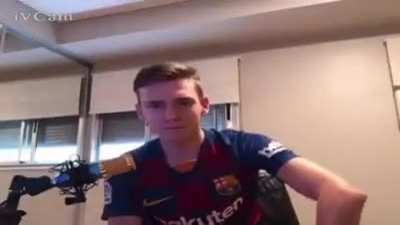 Hincha del FC Barcelona destroza con argumentos contundentes a Lionel Andrés Messi.