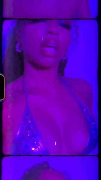 showing off her tits
