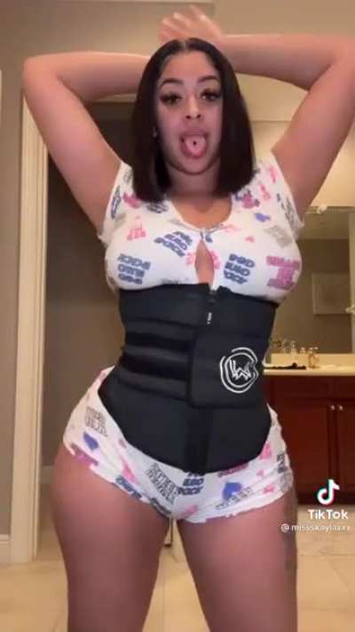 👀
