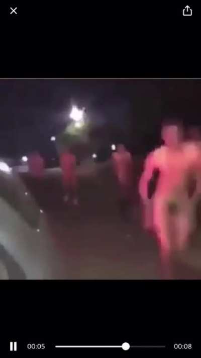 They commin