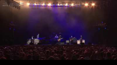 Dave Grohl shouts out Death Grips (ACL Fest 2023)