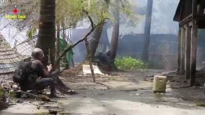 Video of Arakan Army attacking a Myanmar Army base and capturing many prisoners.