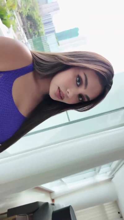 Ivana Alawi 