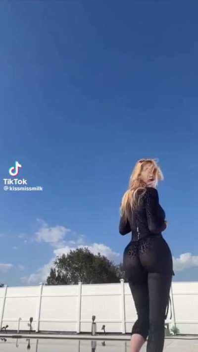 amberhayesoffical: @kissmissmilk