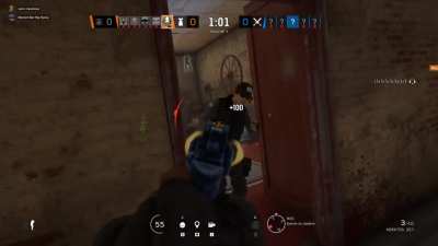 me : "why am I bronze ?", my friend when I try to clutch: