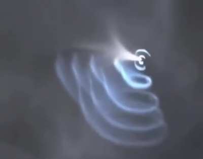 Rocket shockwave on re entry into earth