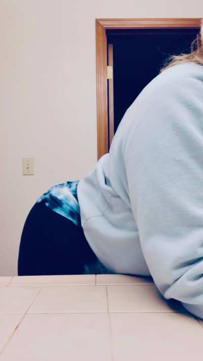 I bet you’d love to stuff your face in my butt the moment I tell you I’m starting to feel a bit gassy. Right? 😉