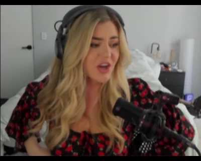 Throwback to Brooke&rsquo;s bouncing cleavage 🍒