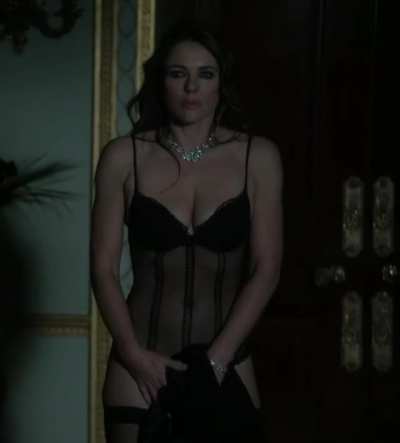 Elizabeth hurley in Lingerie