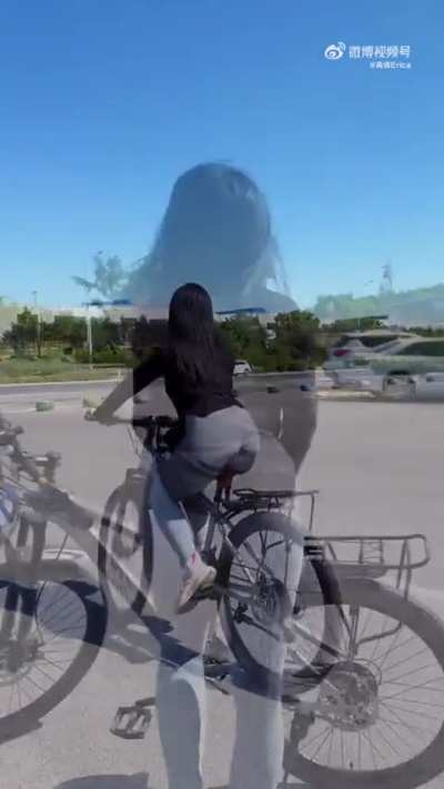🚴&zwj;♀️🚴&zwj;♀️🚴&zwj;♀️ Would you like to ride a bike with Gao? 
