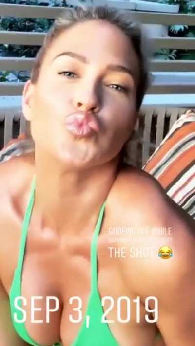Kelly Kelly