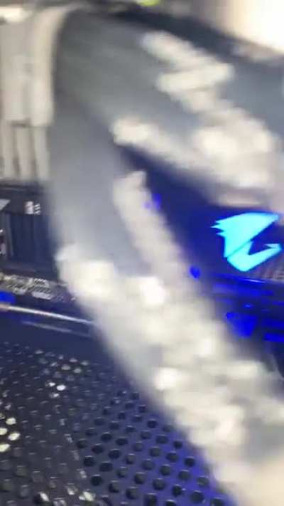 Srry to make another post about my buzzing here&rsquo;s a better video I think