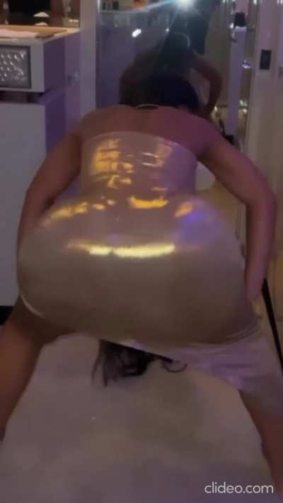 That dress 