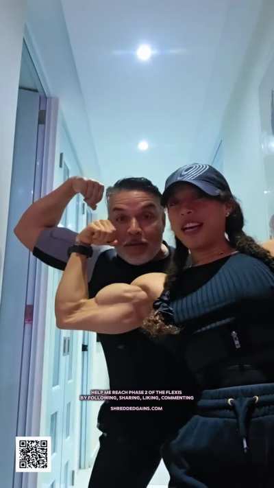Day 96 of me flexing until I reach 1 Million/ Have my own Fornite and Marvel skin . Help me reach phase 2 for more Flexis by sharing/ following/ engagement ( comments, saves, likes..)Full flexis at shreddedgains.com #zillionaire #shreddedgains #musclegodd