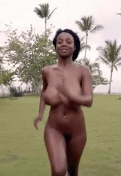 ebony titties bouncing while running