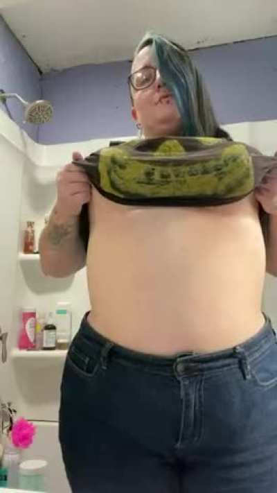 Want some huge goth milkers??