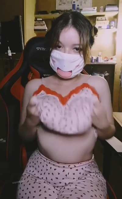 Would I be your favourite next door girl if I was your roommate? (Drop)