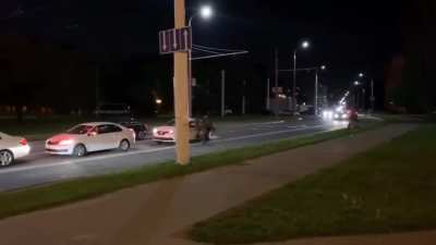 Mods are asleep. Quick upvote belarusian police wanting to kill the camera man