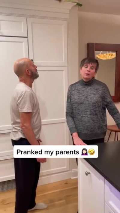 There&rsquo;s a leak in the kitchen