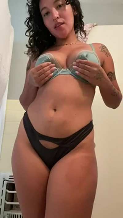 I do hope you can handle a latina girl like me?