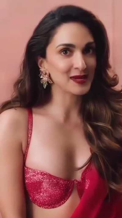 Kiara Advani Exotic Red Hot 🔥&hearts;️