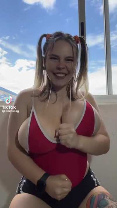 Emmie.sg