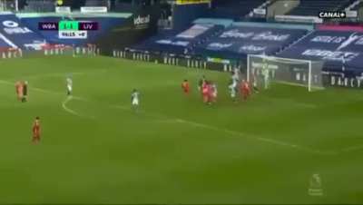 Alisson Becker, WHAT A HEADER!!