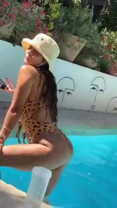 Vanessa Hudgens