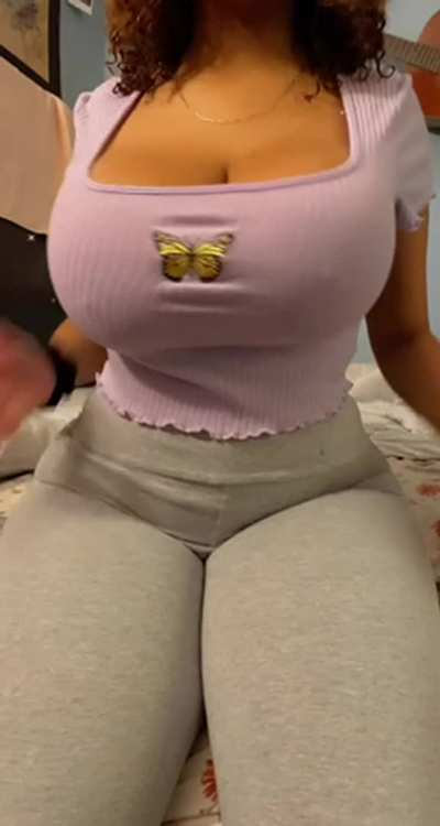 Do you like thick caramel skin girls like me?
