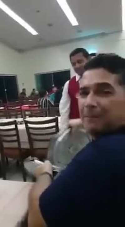 Bombando