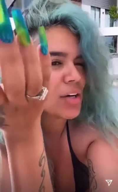 😧