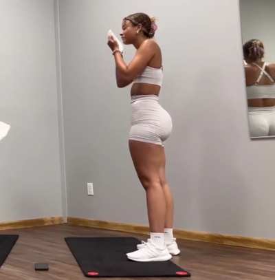 I watch these educational vids to learn about gym life