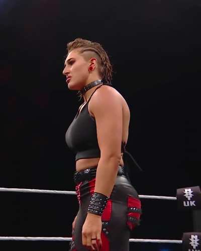 Rhea Ripley [2 MIC]