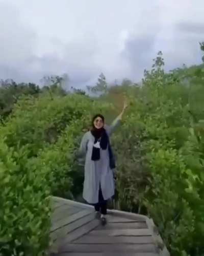 WCGW when you walking backward