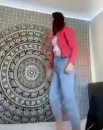 Lan iki saattir g&uuml;lmekten &ouml;l&uuml;yorum amk asgahagsgsgah