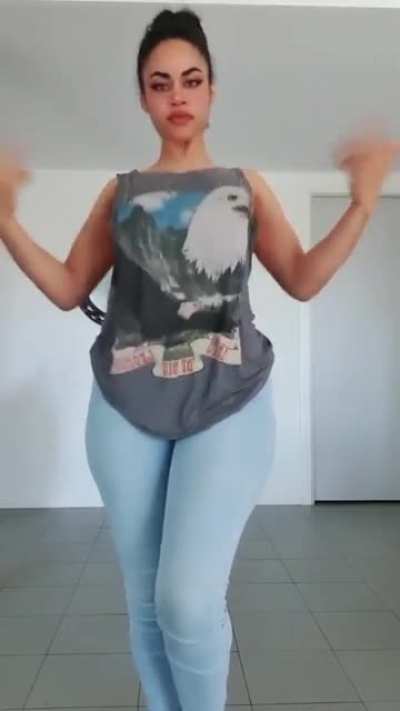 Tanz titties!
