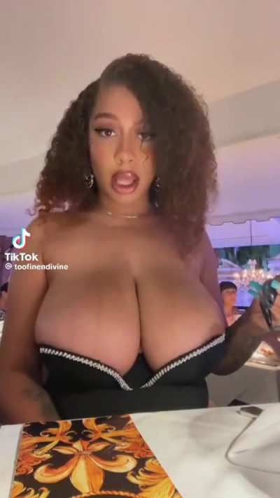 @toofinendivine 
