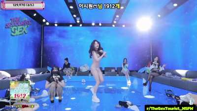 Sexy Korean Dancing‼️👯&zwj;♂️