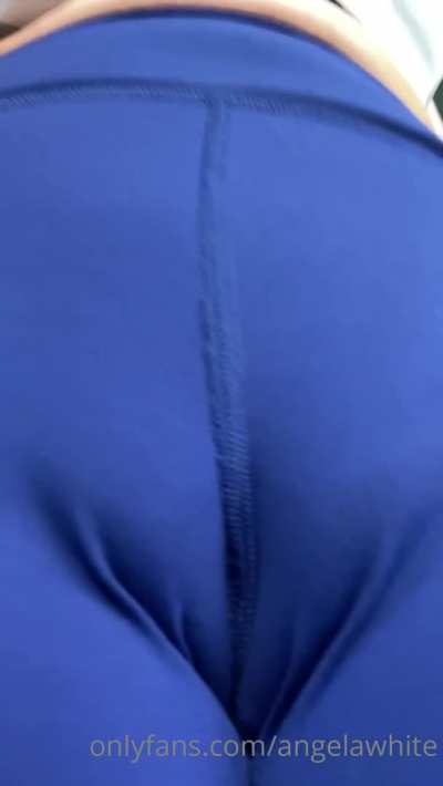 Angela&rsquo;s sweaty tits
