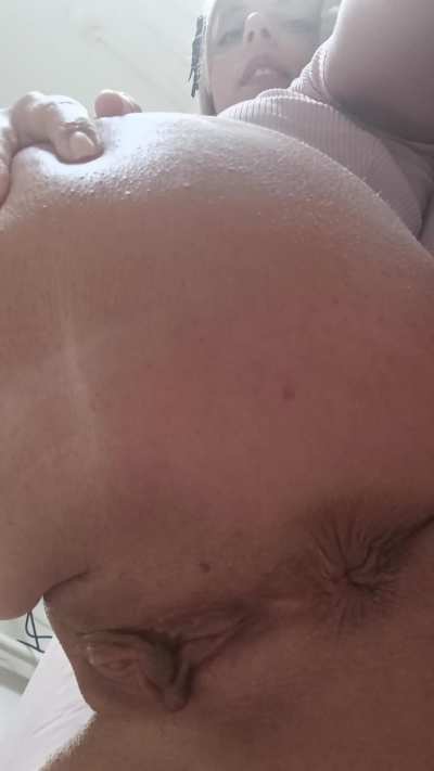 My tight college butthole for you:3