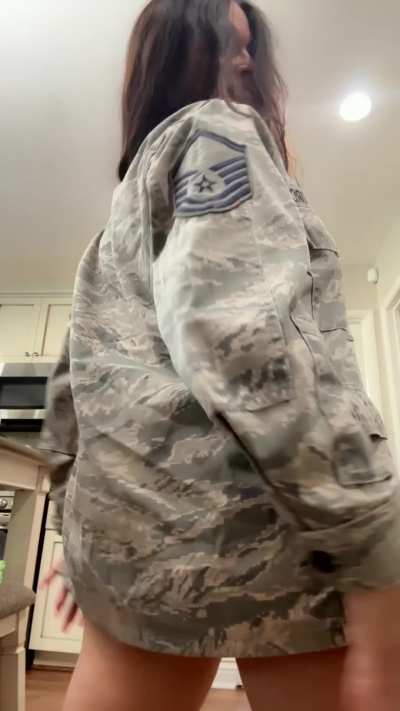 As a retiree, it&rsquo;s my job to entertain the troops
