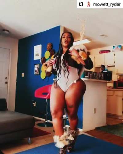 Bounce that ass