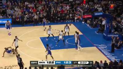 [Highlight] Harden drains the second of back to back 3s with the stepback over Curry