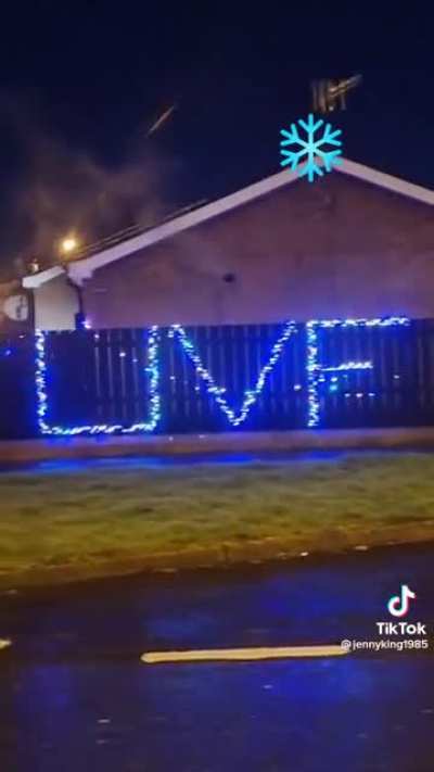 &ldquo;Christmas&rdquo;&rsquo;decorations in Derry