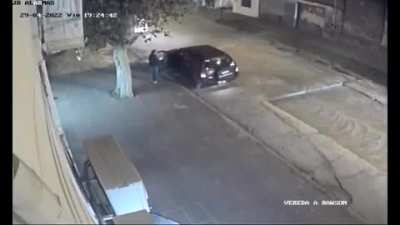 Calle cortada? Vo dejame a mi pibe