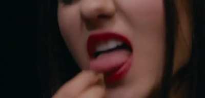 Licking Seductively [Naomi &amp;amp; Ely's No Kiss List]